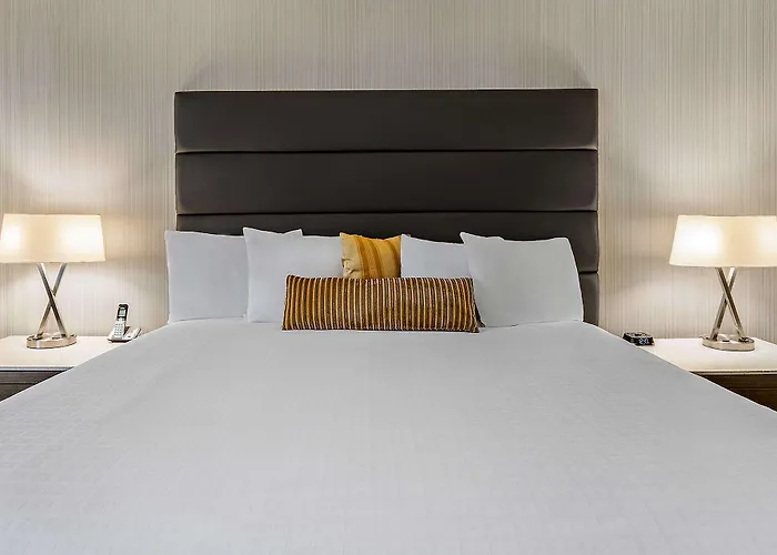 Best Western Premier Calgary Plaza Hotel & Conference Centre