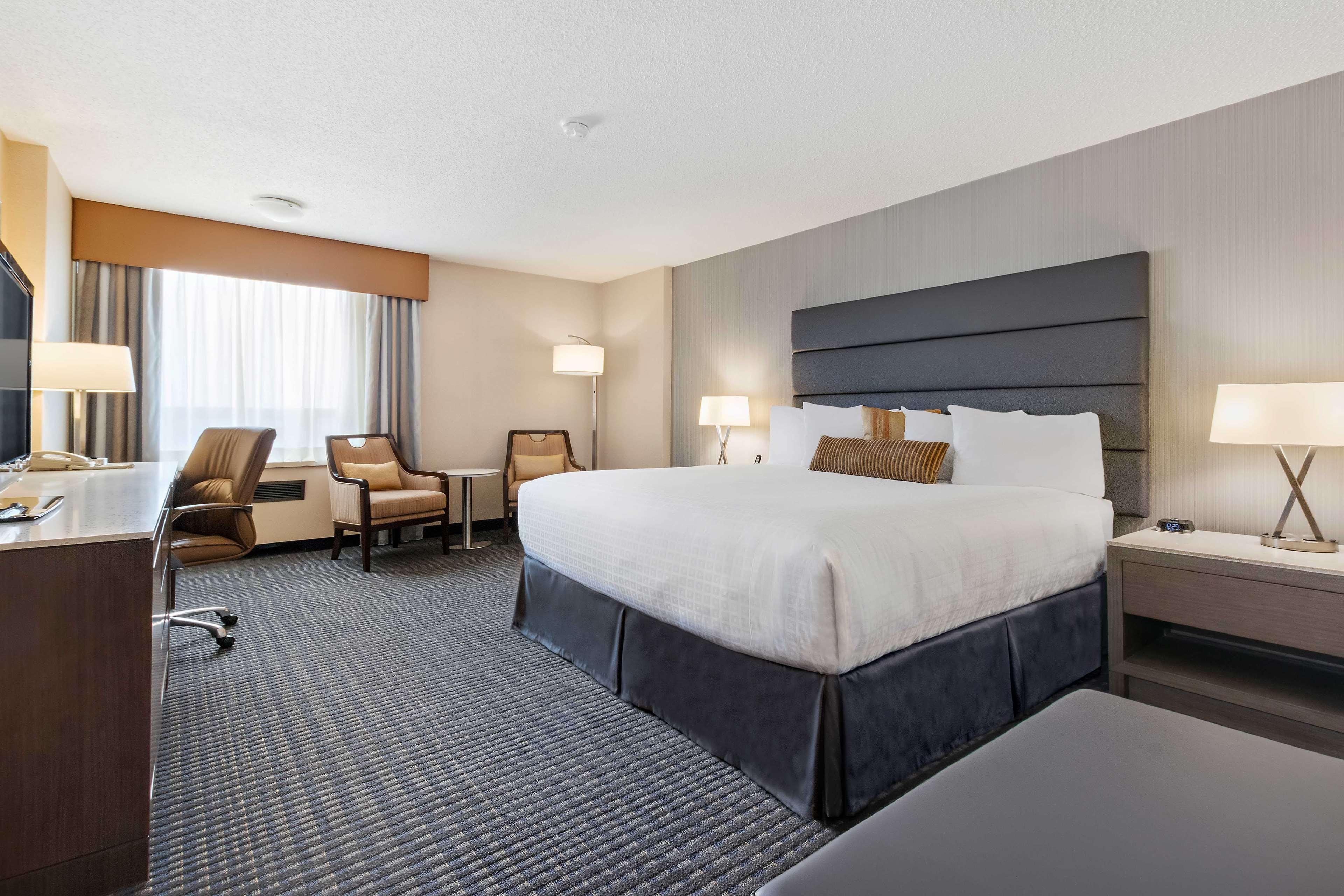 Hotel Western Premier Plaza & Conference Centre 4*