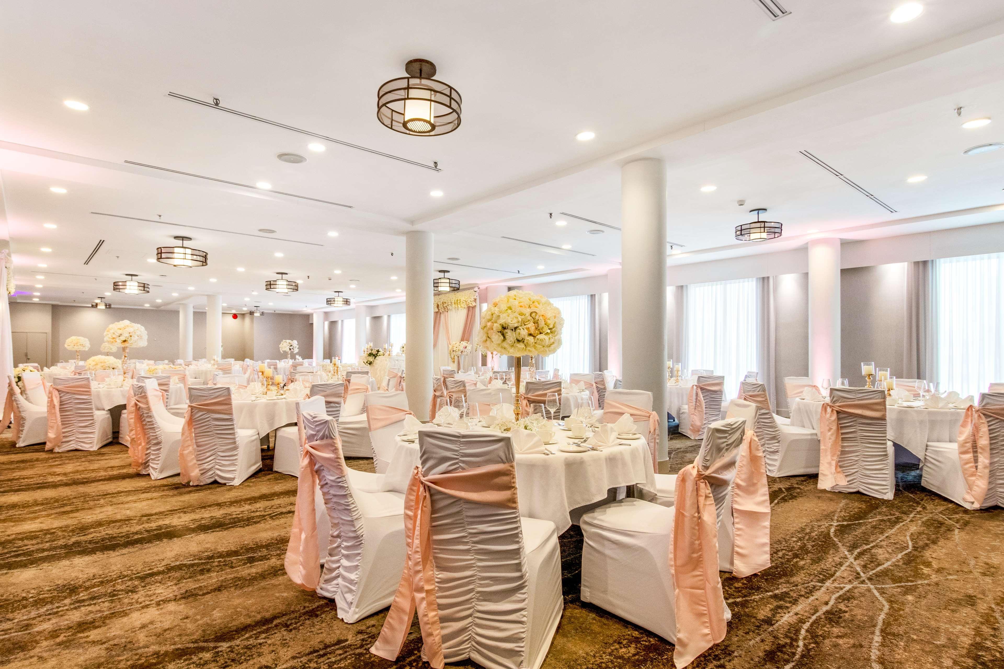 Hotel Western Premier Plaza & Conference Centre 4*