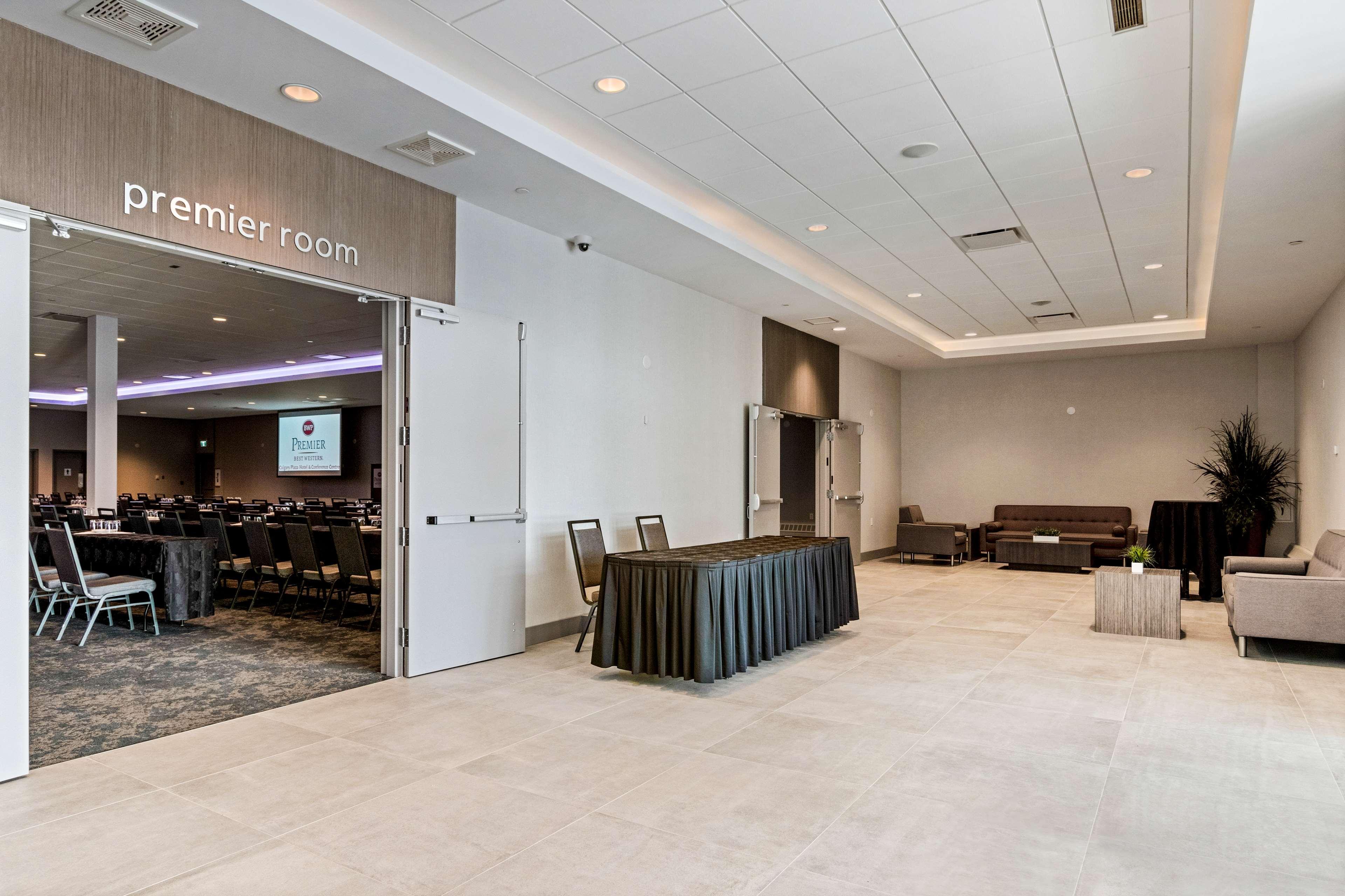 Western Premier Plaza & Conference Centre Hotel