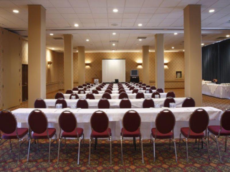 Hotel Western Premier Plaza & Conference Centre Calgary