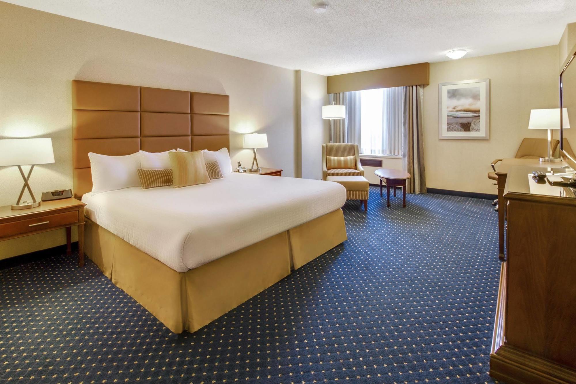 Western Premier Plaza & Conference Centre Hotel Calgary